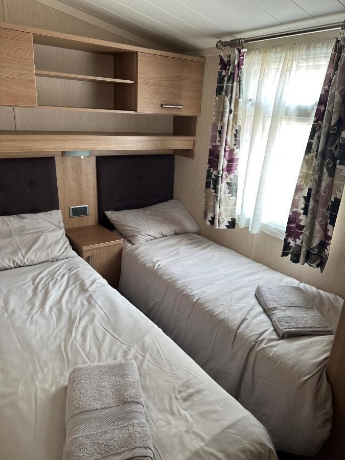 Sea Breeze Cabin 풀 외부 사진