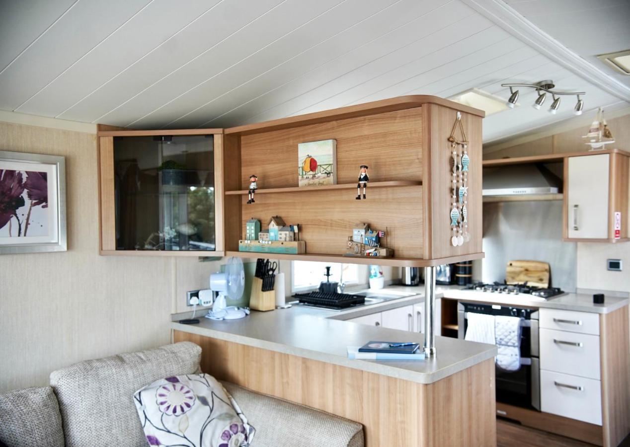 Sea Breeze Cabin 풀 외부 사진