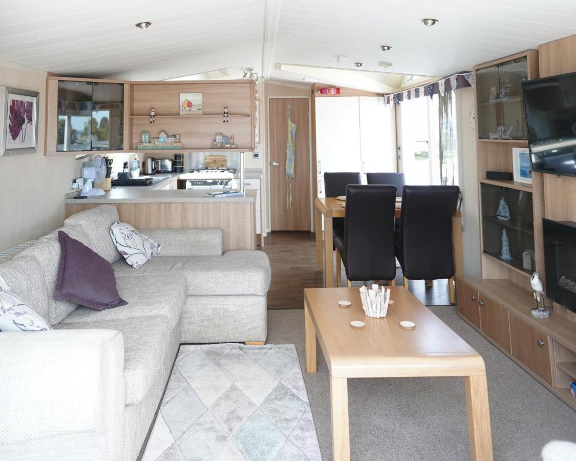 Sea Breeze Cabin 풀 외부 사진